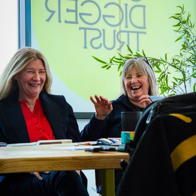 Immersive Spanish Courses in the UK for adults, retirees and seniors